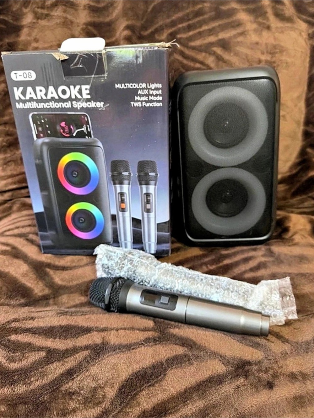 PWBSLAI T-08 Karaoke Multifunctional Speaker with 2 Microphones
